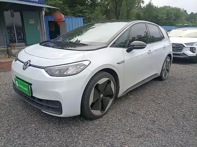 Volkswagen ID.3 2023 Upgraded Pure Smart Edition