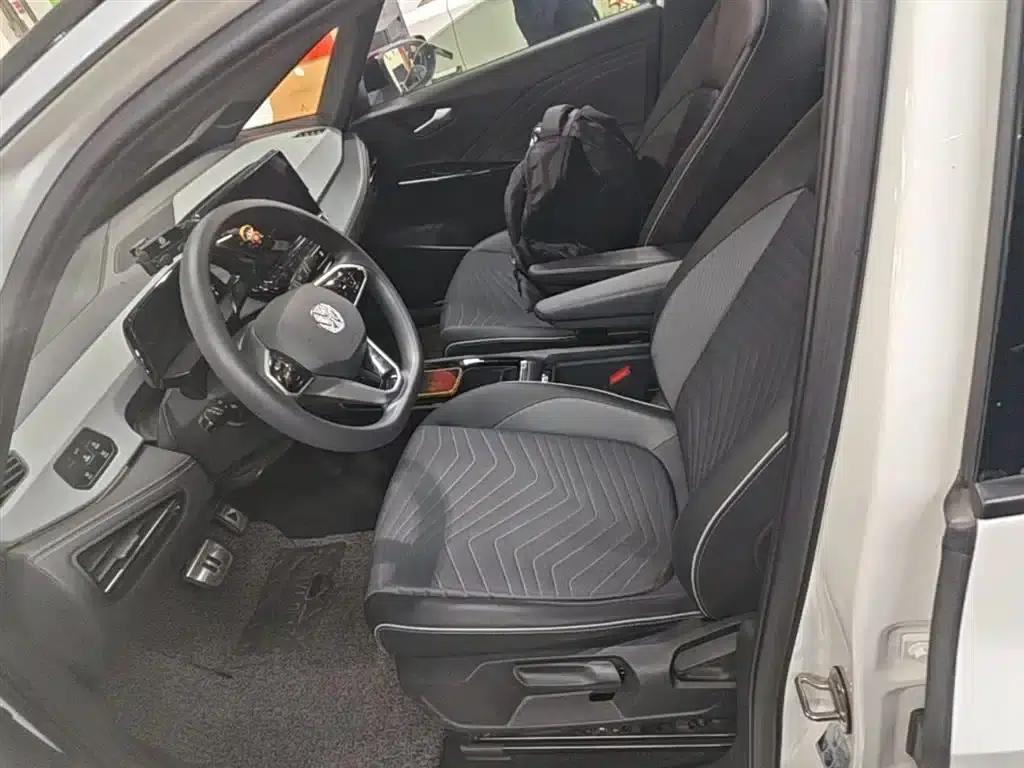 Volkswagen ID.3 2023 Upgraded Pure Smart Edition — миниатюра 15