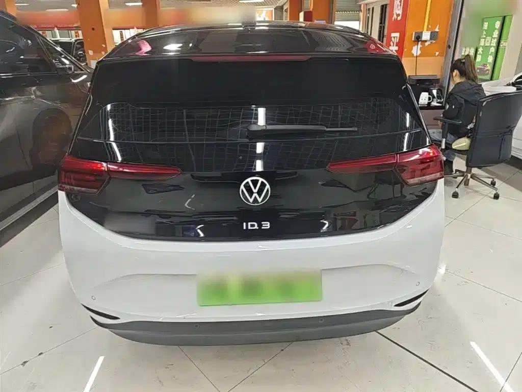 Volkswagen ID.3 2023 Upgraded Pure Smart Edition — миниатюра 6