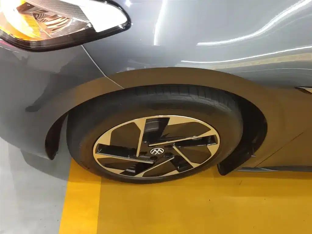 Volkswagen ID.3 2023 Upgraded Pure Smart Edition — миниатюра 23