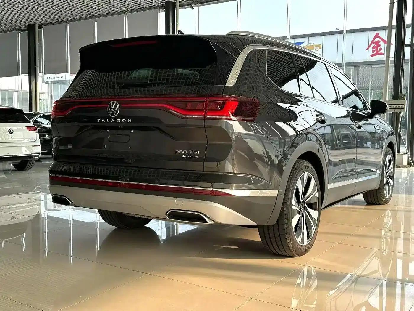 2023 Range Rover 380TSI AWD Luxury Pro 6-seater — миниатюра 3