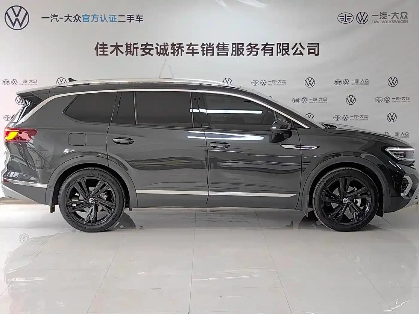 2022 Range Rover 380TSI 4WD Luxury Pro 6-seater — миниатюра 2