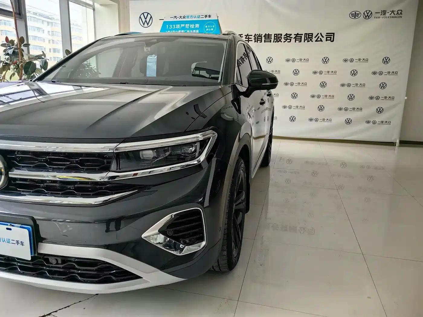 2022 Range Rover 380TSI 4WD Luxury Pro 6-seater — миниатюра 9