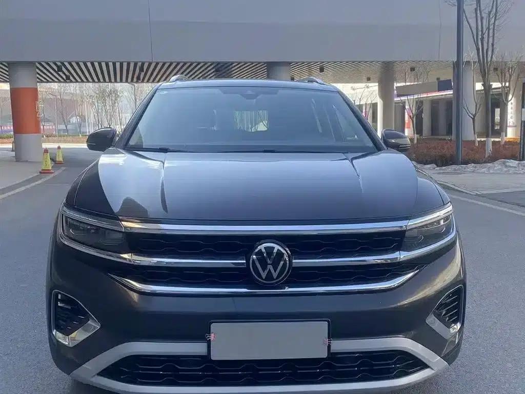 2021 Range Rover 380TSI AWD Luxury Pro — миниатюра 2