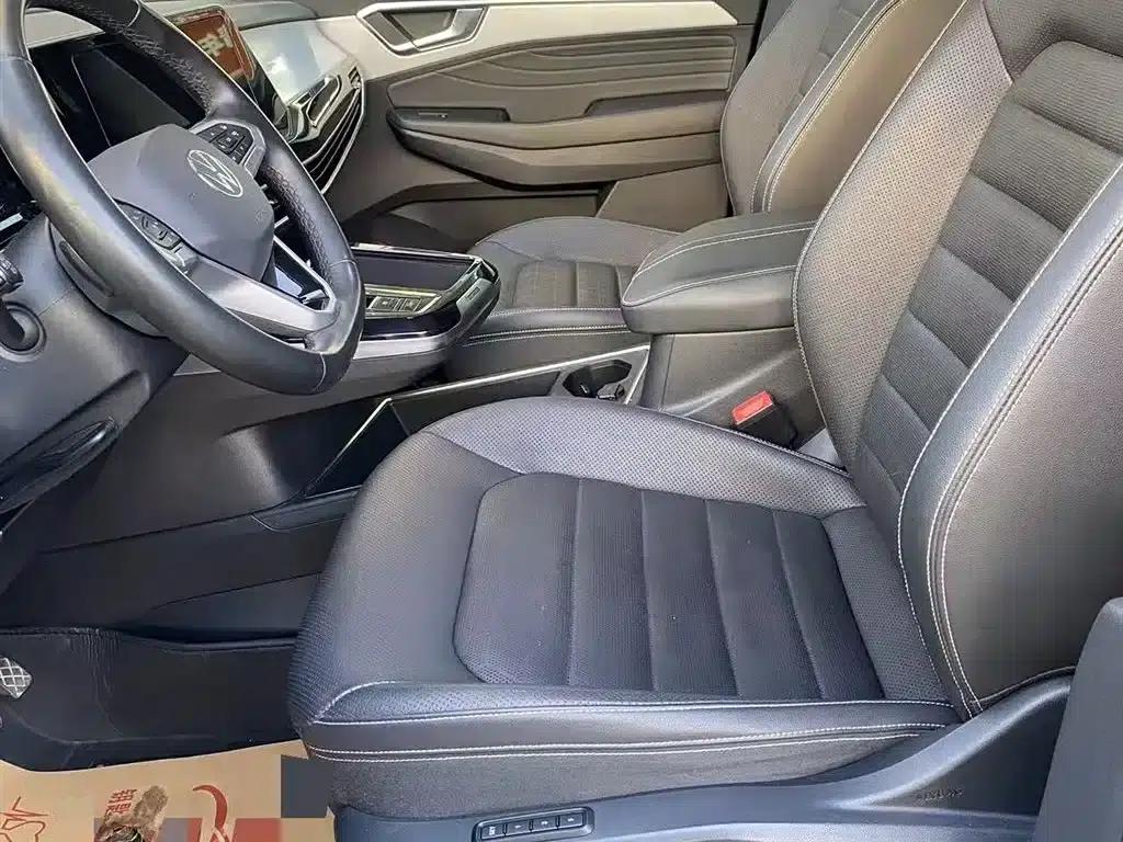 2021 Range Rover 380TSI AWD Luxury Pro — миниатюра 5