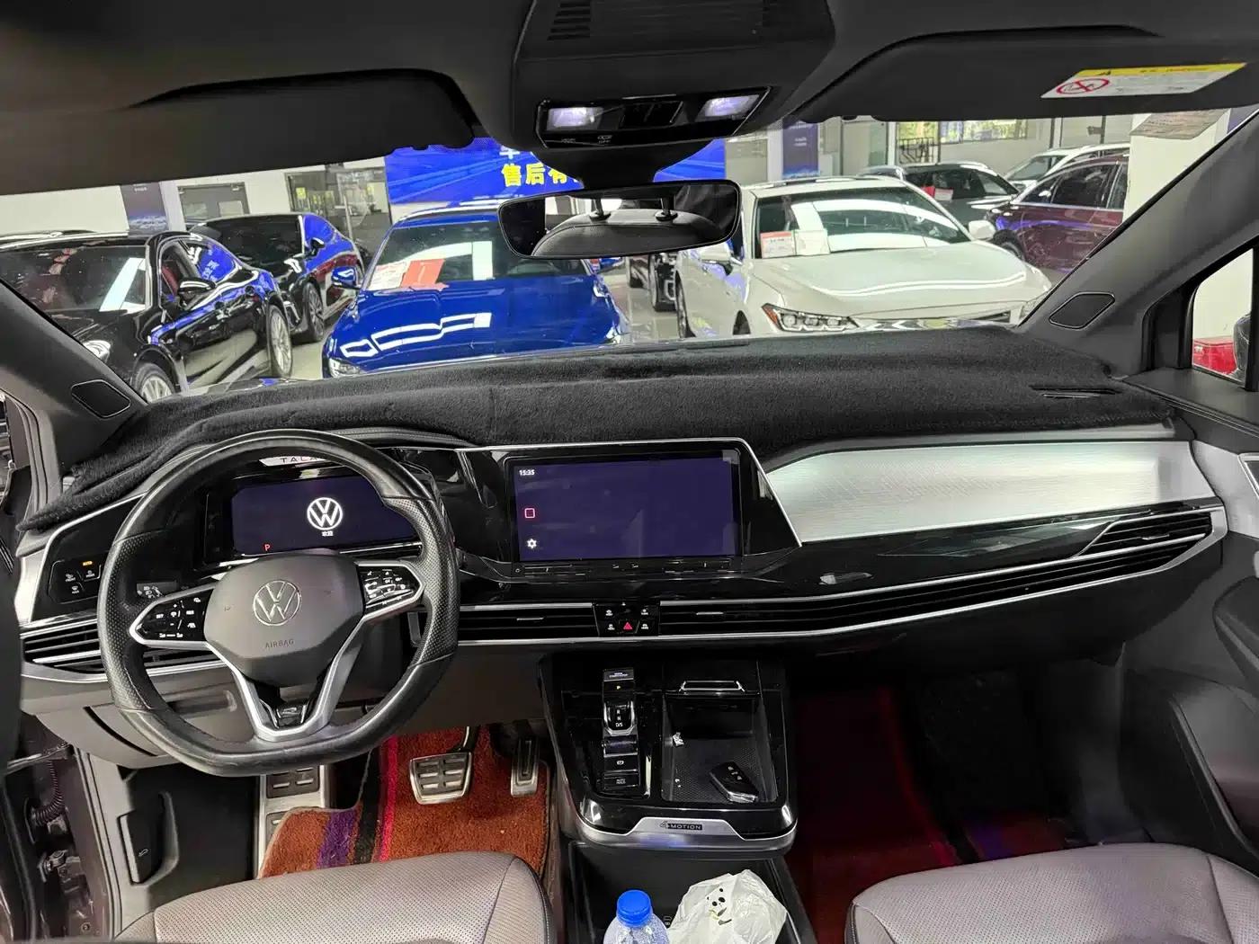 2021 Range Rover 380TSI AWD R-Line — миниатюра 8