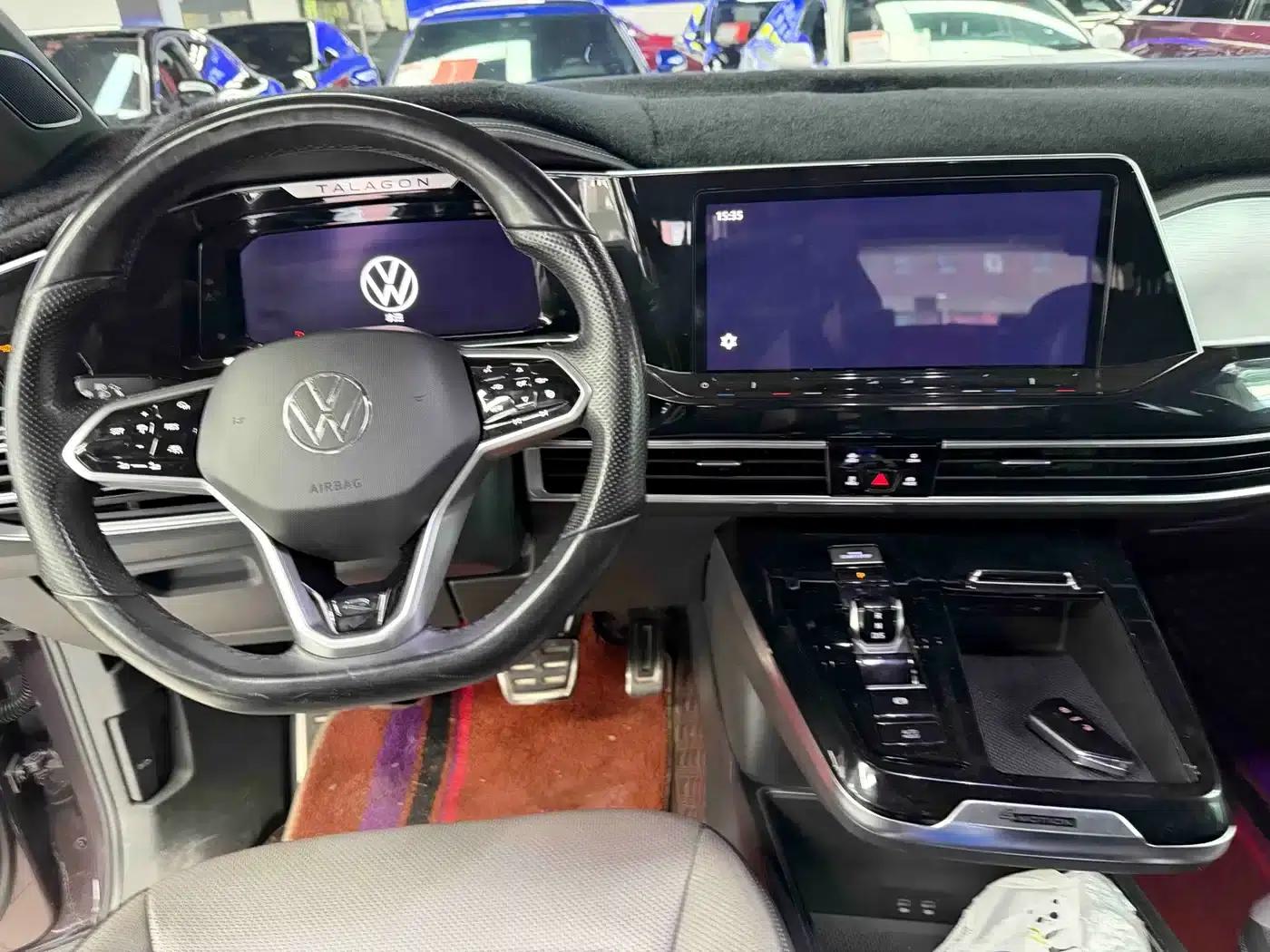 2021 Range Rover 380TSI AWD R-Line — миниатюра 9