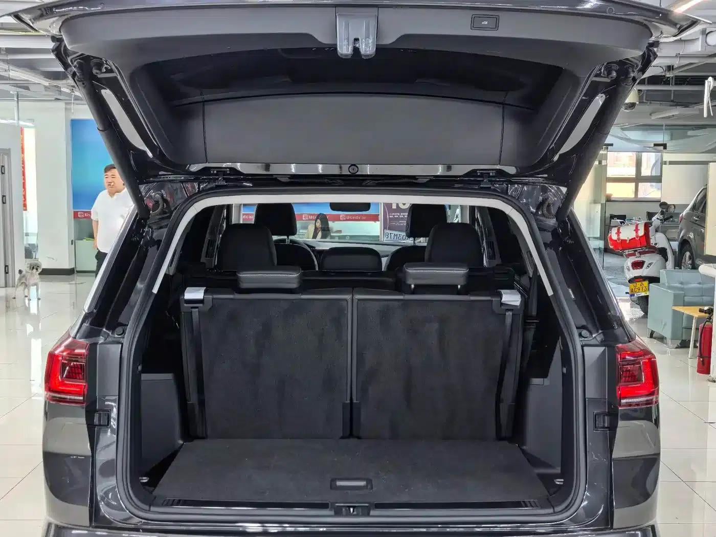 2022 Range Rover 380TSI 4WD Luxury Pro 7-Seater — миниатюра 11