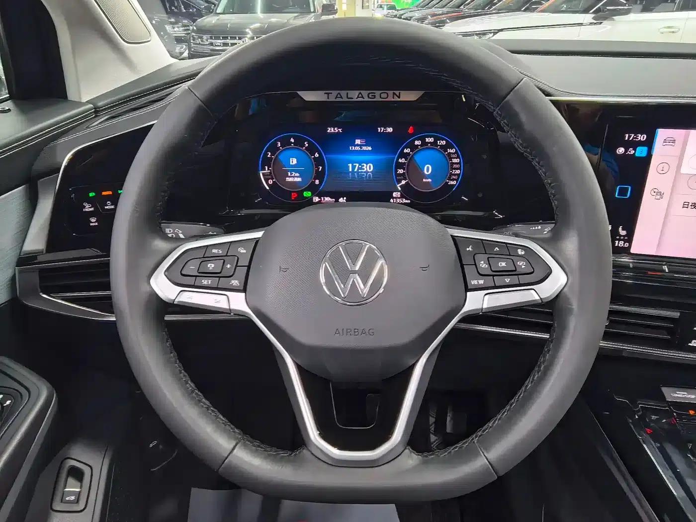2022 Range Rover 380TSI 4WD Luxury Pro 7-Seater — миниатюра 12