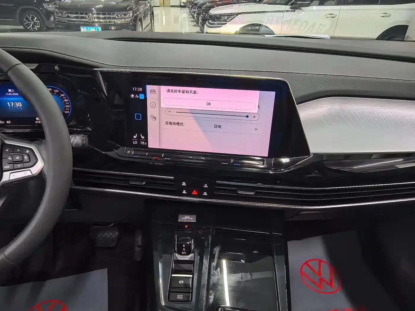 2022 Range Rover 380TSI 4WD Luxury Pro 7-Seater — миниатюра 25