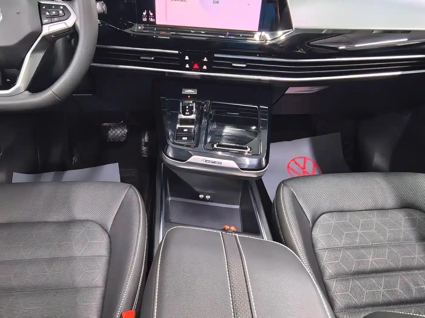 2022 Range Rover 380TSI 4WD Luxury Pro 7-Seater — миниатюра 26