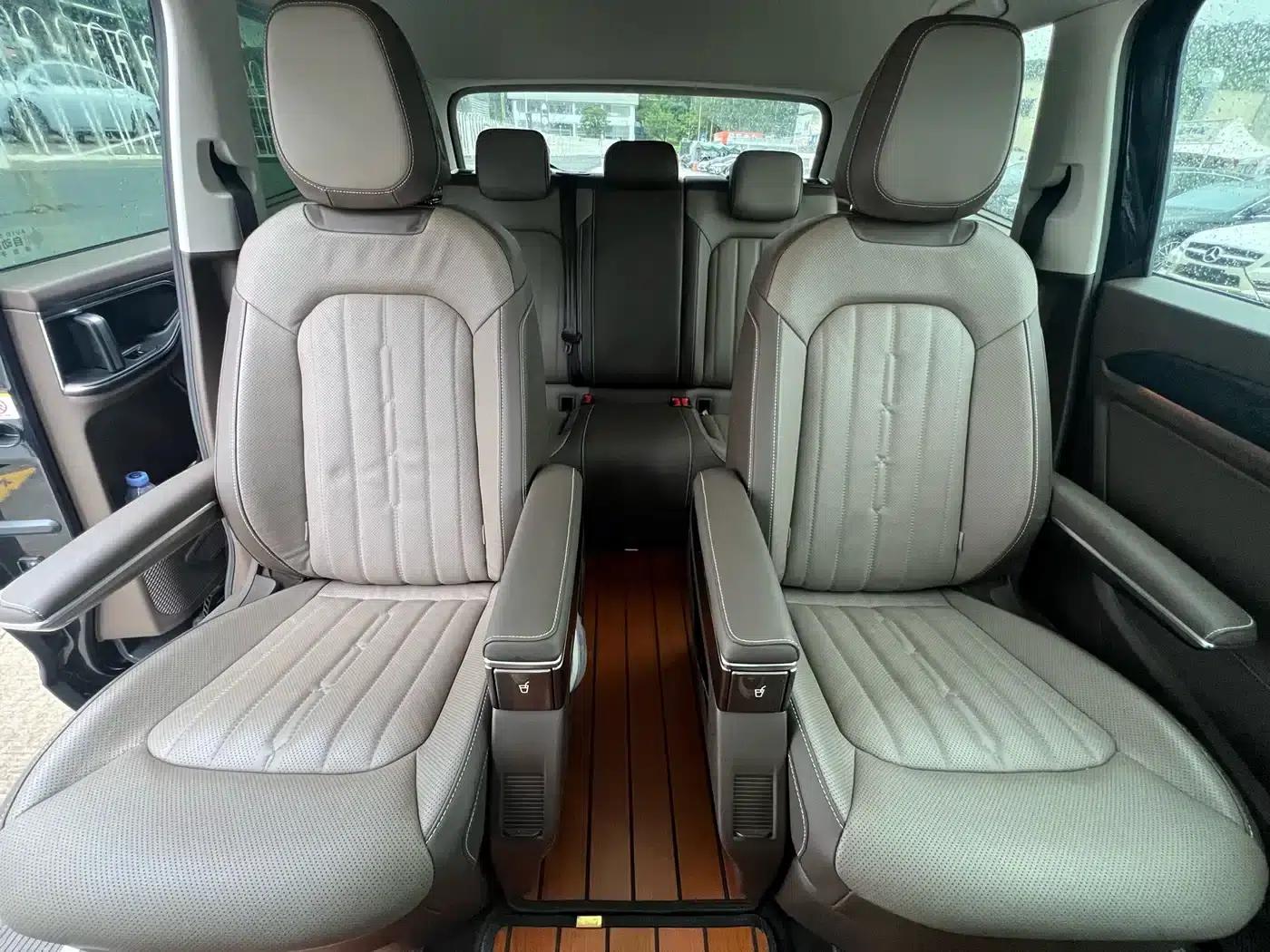 Viloran 2022 380TSI Premium Edition — миниатюра 17