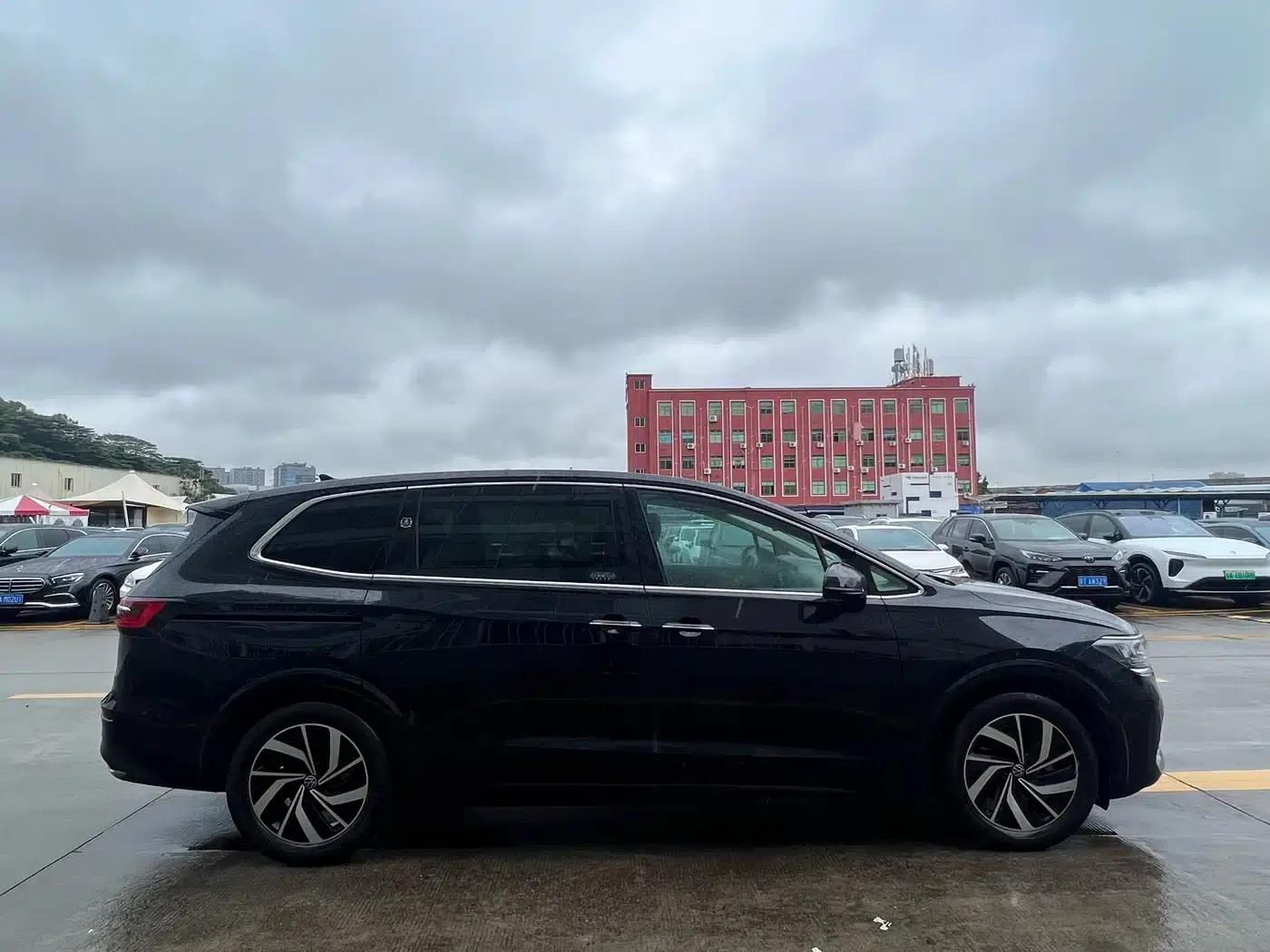 Viloran 2022 380TSI Premium Edition — миниатюра 4
