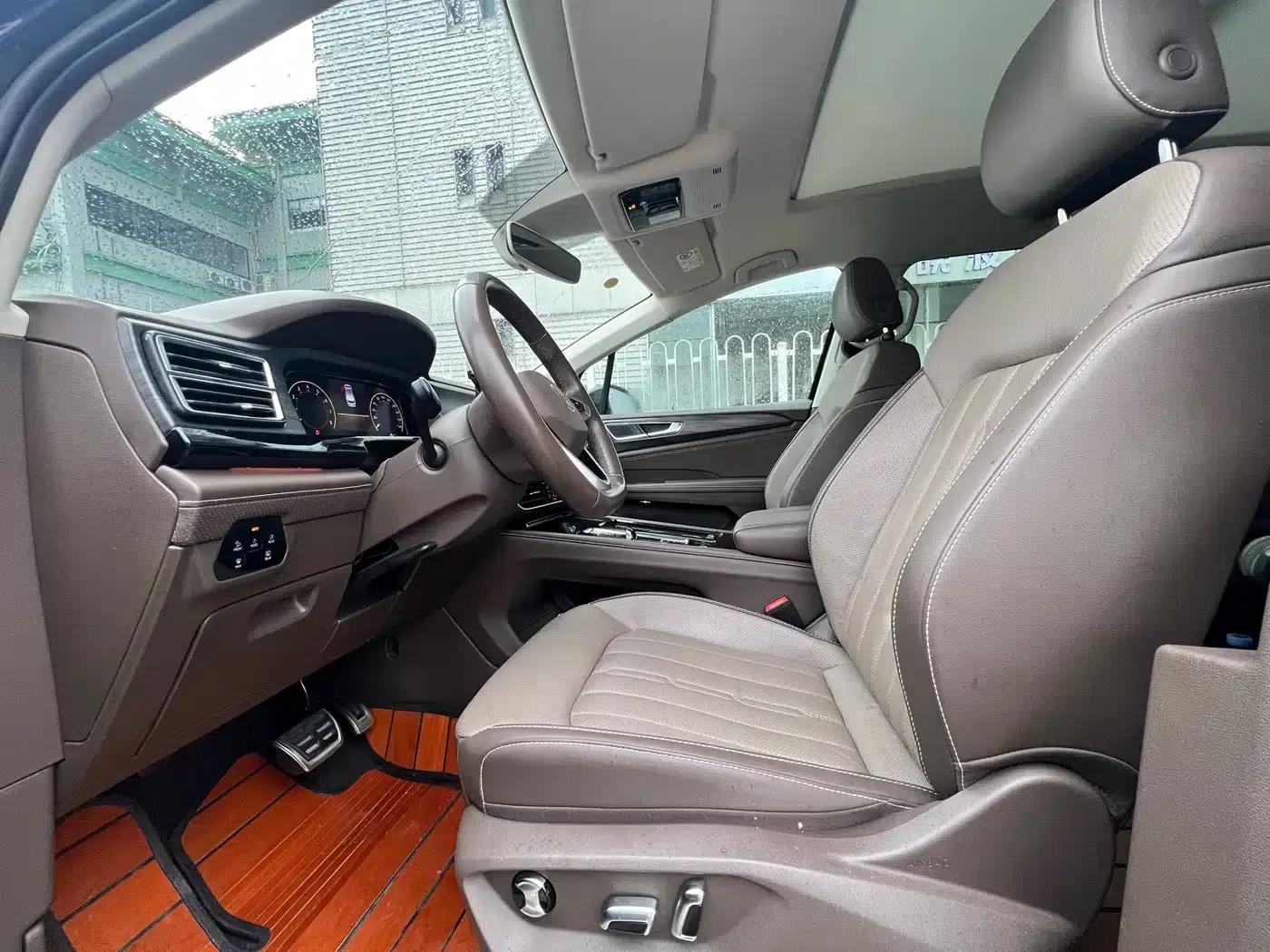 Viloran 2022 380TSI Premium Edition — миниатюра 9