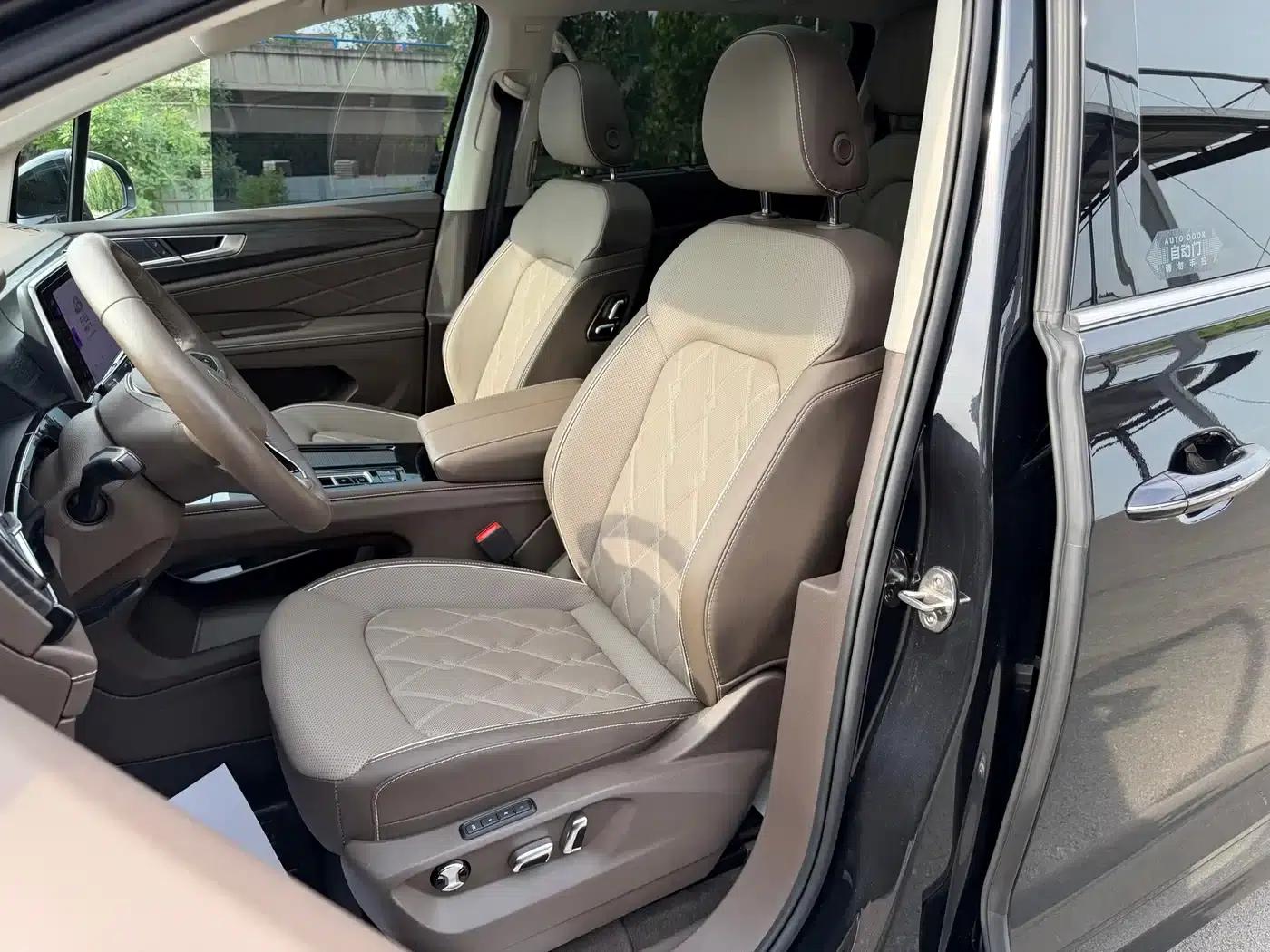 Viloran 2023 Facelift 380TSI Premium Edition — миниатюра 5