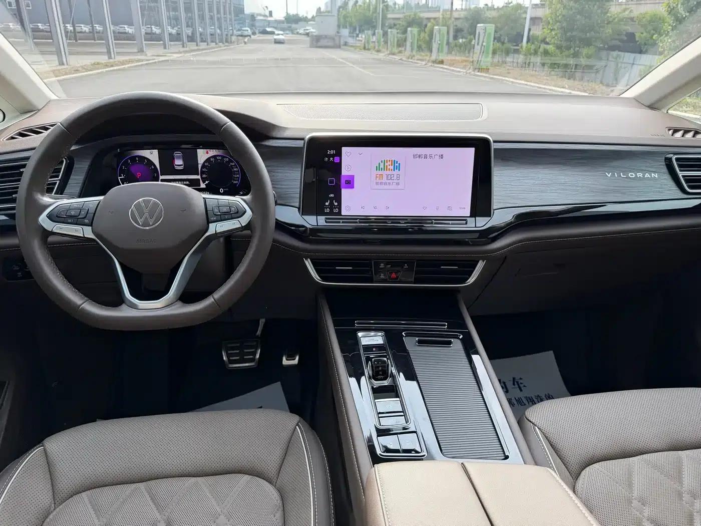 Viloran 2023 Facelift 380TSI Premium Edition — миниатюра 9
