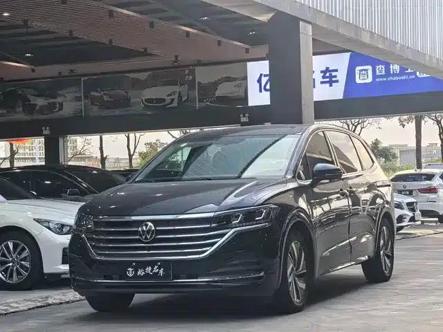 Viloran 2020 330TSI Luxury Edition
