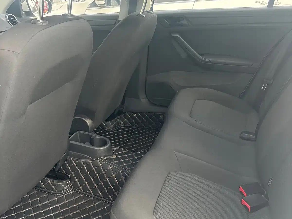 Jetta 2017 1.5L Manual Fashion Edition — миниатюра 5