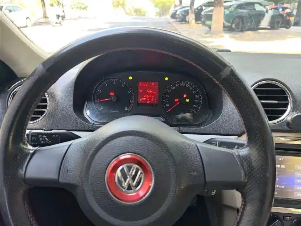 Jetta 2015 1.6L Automatic Deluxe — миниатюра 7