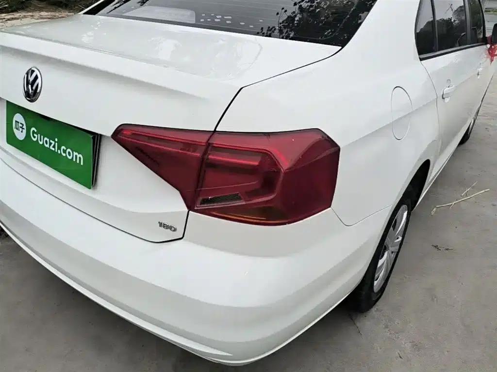 Jetta 2017 1.5L Manual Fashion Edition — миниатюра 8