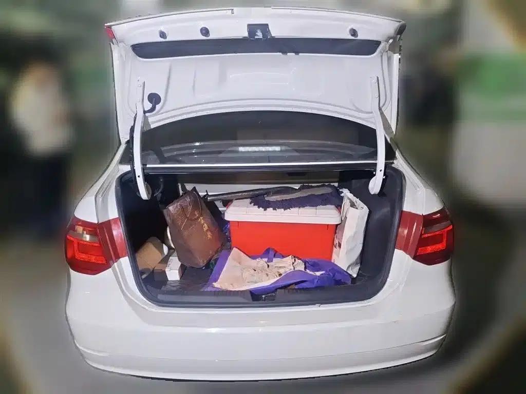 Jetta 2013 1.6L Automatic Comfort Model — миниатюра 16
