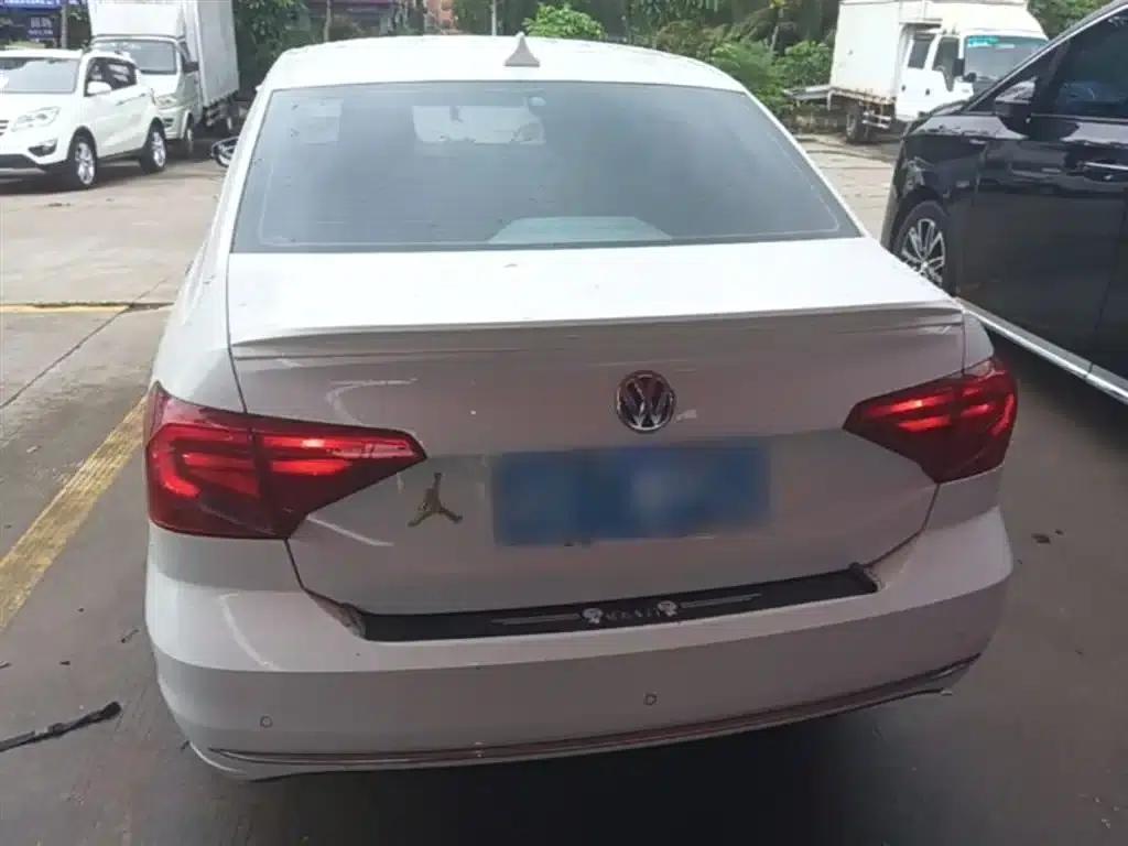 Jetta 2017 1.5L Automatic Comfort Model — миниатюра 6