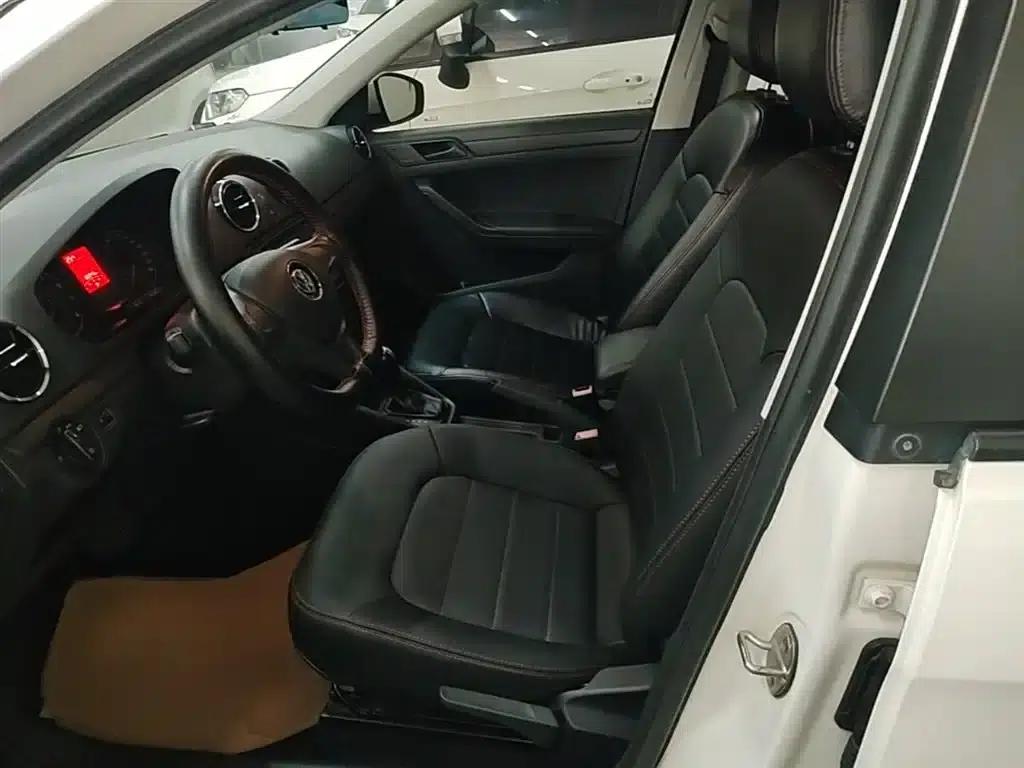 Jetta 2017 1.5L Automatic Fashion Edition — миниатюра 15