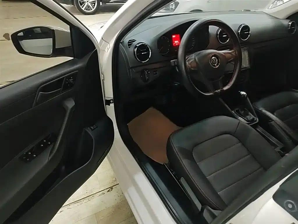 Jetta 2017 1.5L Automatic Fashion Edition — миниатюра 16
