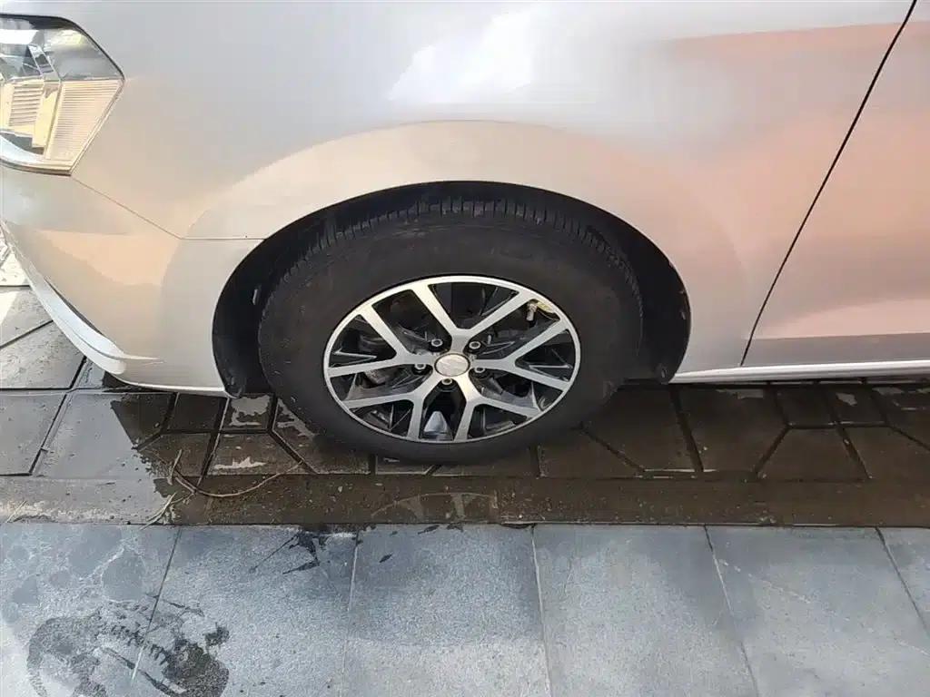 Jetta 2017 1.5L Automatic Fashion Edition — миниатюра 23