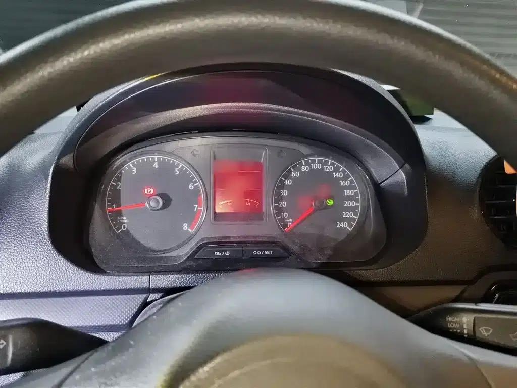 Jetta 2015 Value Edition 1.6L Automatic Fashion Model — миниатюра 4