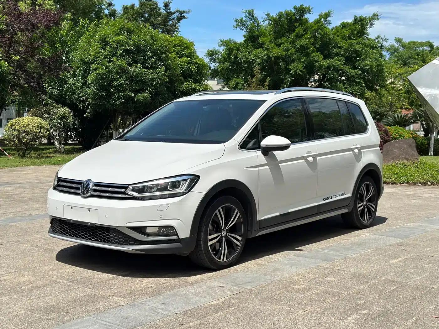 2018 Touran L 280TSI DSG Cross Edition 6-seater National VI Emission Standard — миниатюра 1