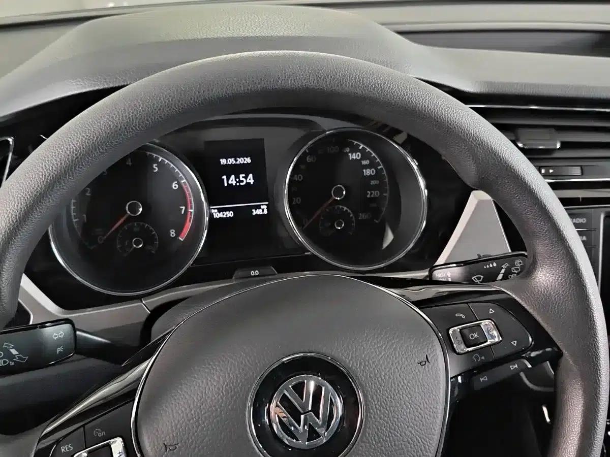 2018 Touran L 280TSI DSG Comfort Edition 7-seater (National V Emission Standard) — миниатюра 12