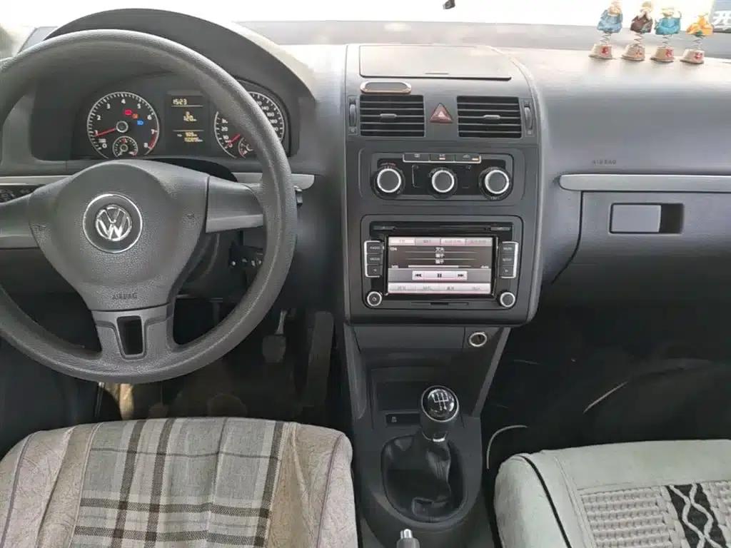 Touran 2015 1.4T Manual Fashion Edition 5-seater — миниатюра 13