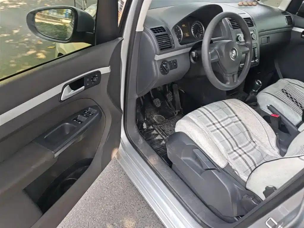 Touran 2015 1.4T Manual Fashion Edition 5-seater — миниатюра 16