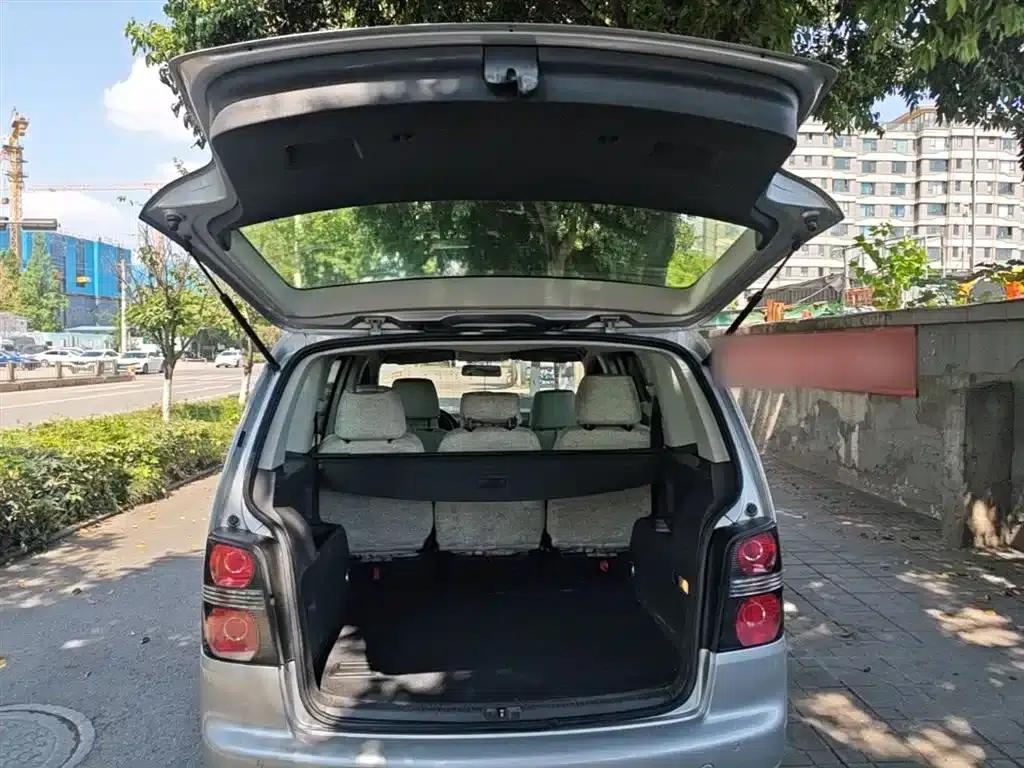 Touran 2015 1.4T Manual Fashion Edition 5-seater — миниатюра 19
