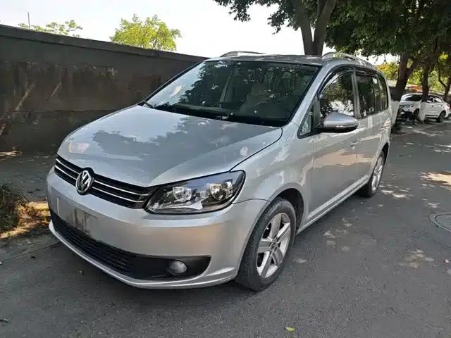 Touran 2015 1.4T Manual Fashion Edition 5-seater