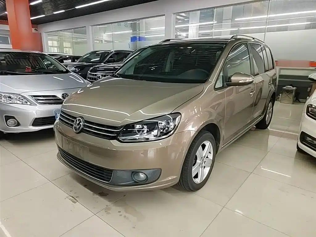 2015 Touran 1.4T DSG Comfort Edition 5-seater — миниатюра 2