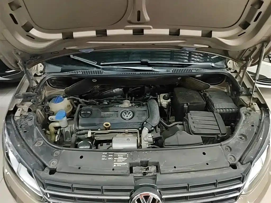 2015 Touran 1.4T DSG Comfort Edition 5-seater — миниатюра 20