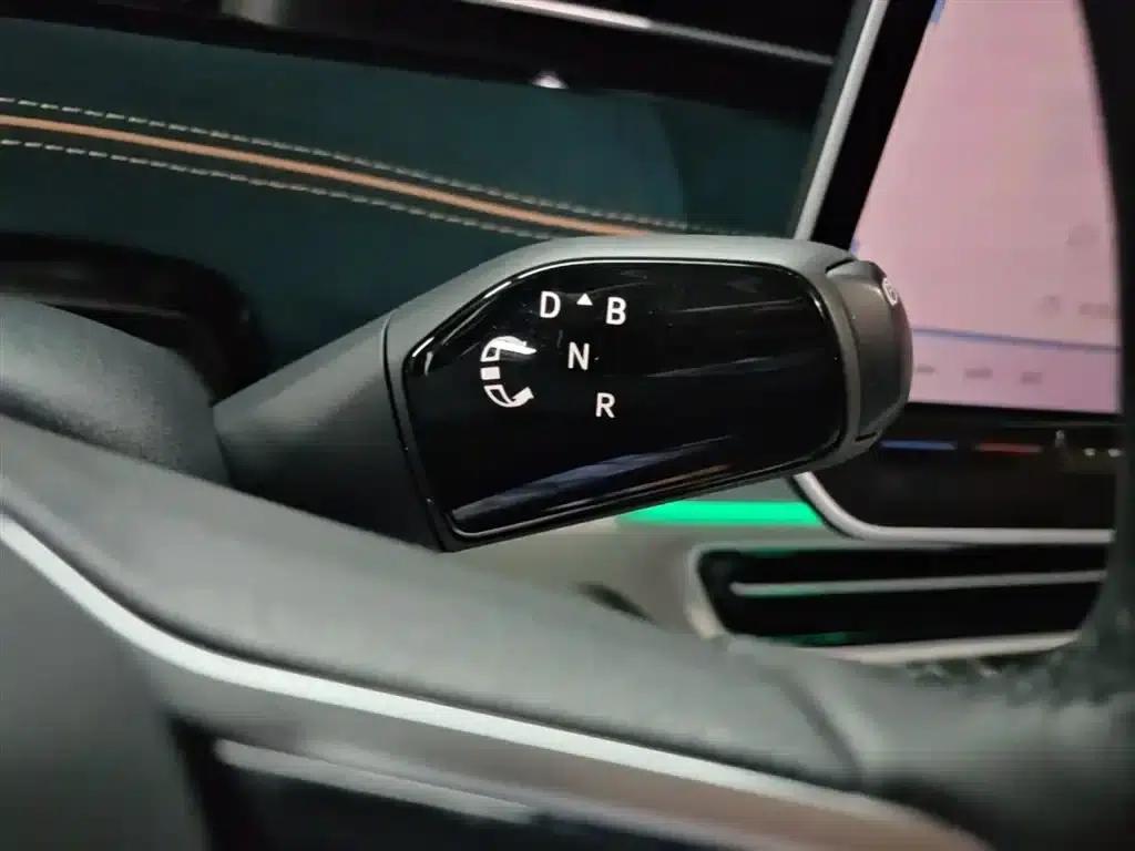 Volkswagen ID.7 VIZZION 2024 First Edition — миниатюра 14
