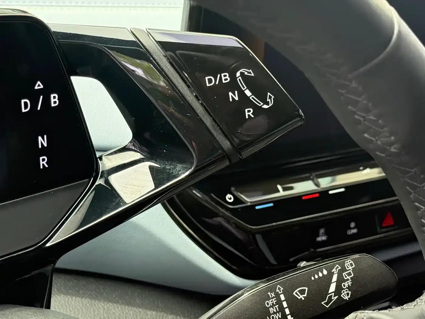 ID.4 X 2023 Pure Smart Edition — миниатюра 8