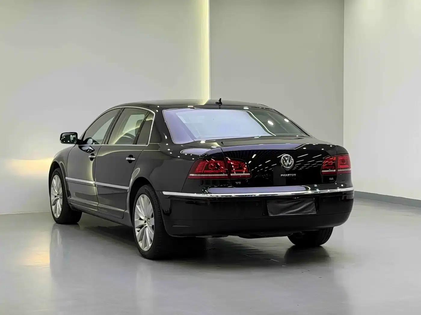 Phaeton 2015 3.0L Exclusive Edition — миниатюра 4