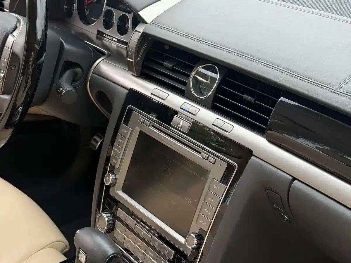 Phaeton 2013 4.2L Perkins Flo Edition — миниатюра 24