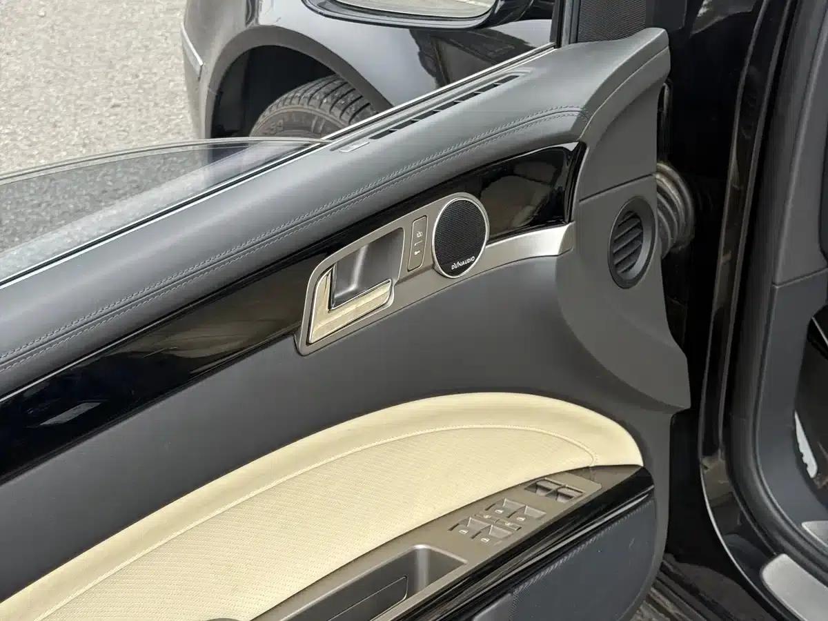 Phaeton 2013 4.2L Perkins Flo Edition — миниатюра 9