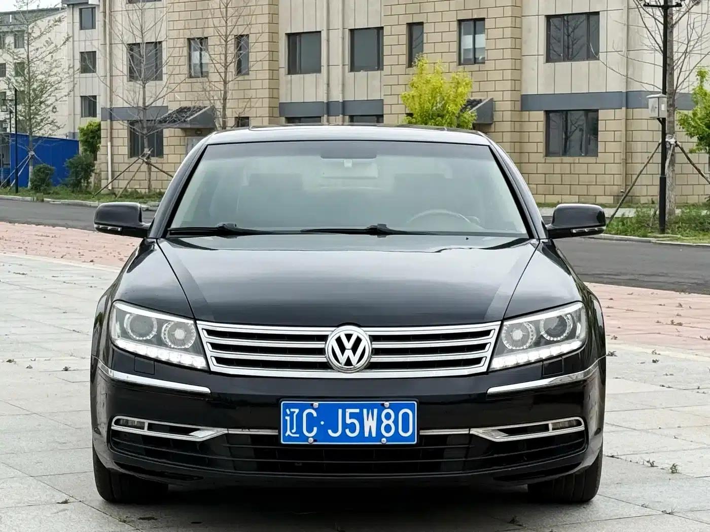 Phaeton 2012 3.0L Executive Edition — миниатюра 2
