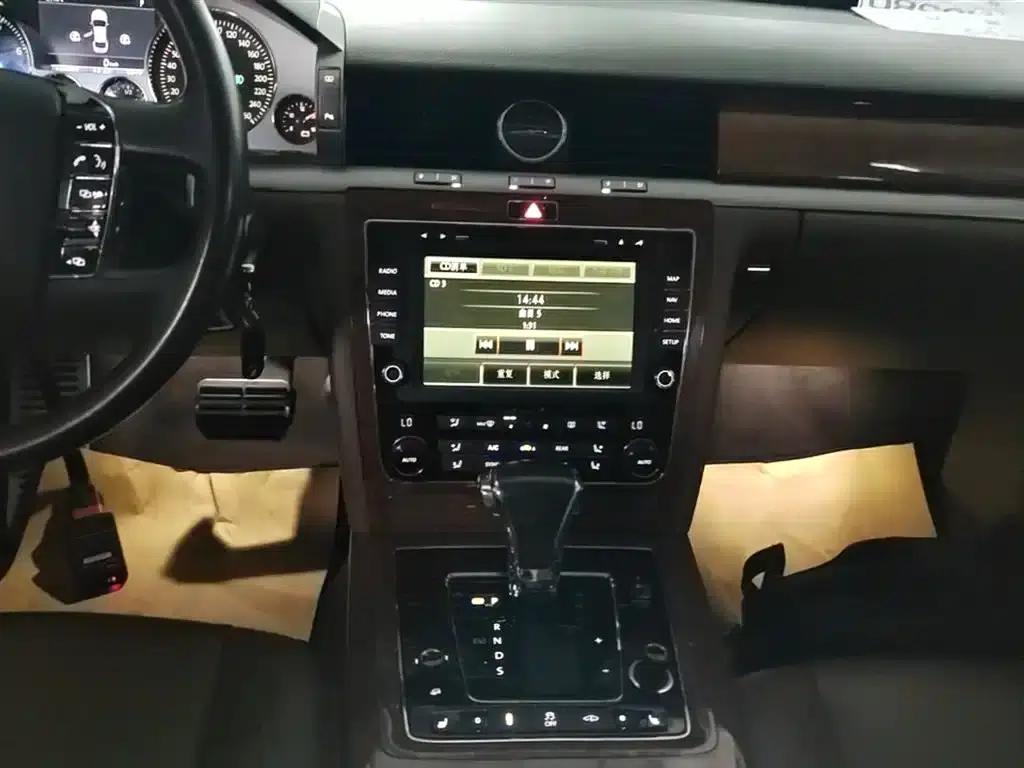 Phaeton 2014 3.0L Business Edition — миниатюра 13
