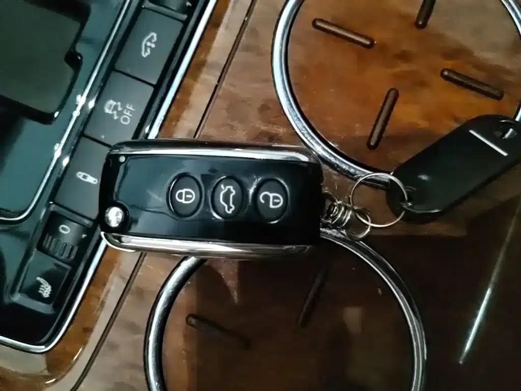 Phaeton 2014 3.0L Business Edition — миниатюра 9