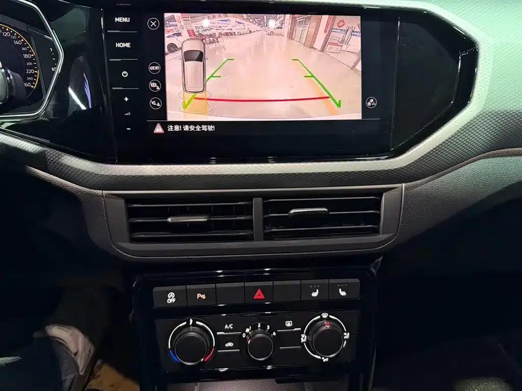 T-Cross 2021 1.5L Automatic 30th Anniversary Edition — миниатюра 12