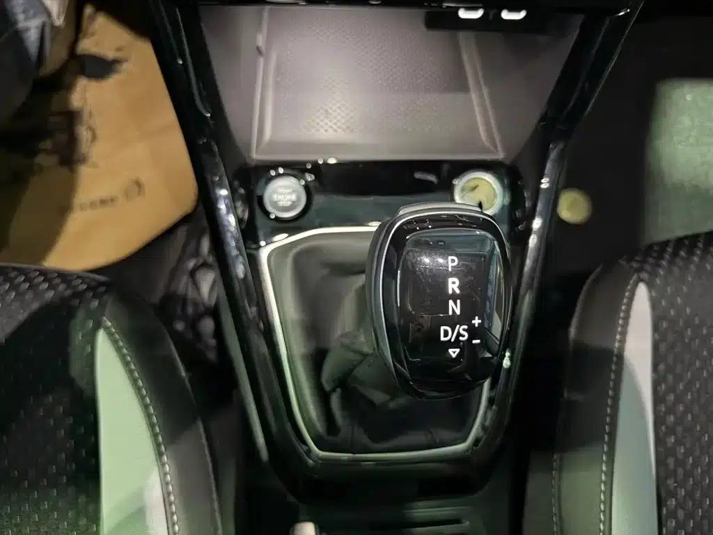 T-Cross 2021 1.5L Automatic 30th Anniversary Edition — миниатюра 14