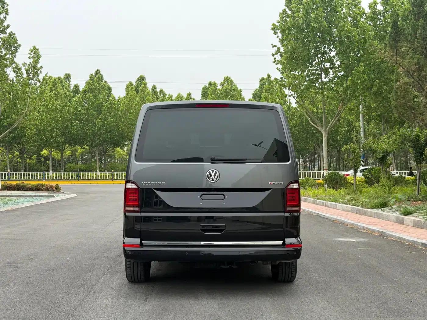 Multivan 2018 2.0TSI 4WD Explorer Edition 7-seater — миниатюра 6
