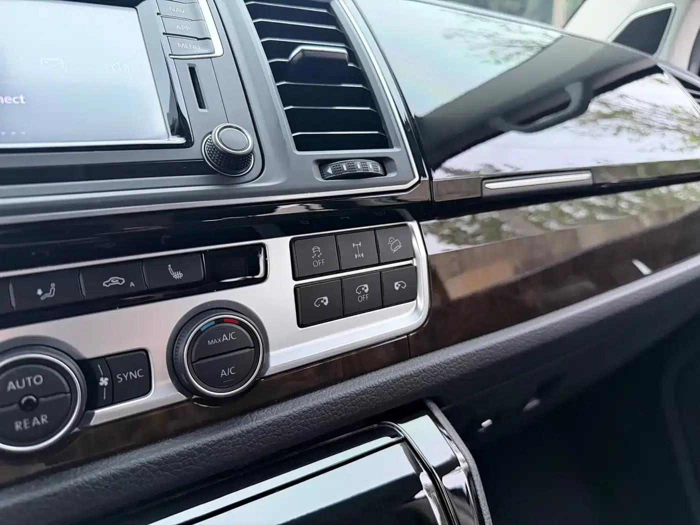 Multivan 2018 2.0TSI 4WD Explorer Edition 7-seater — миниатюра 10